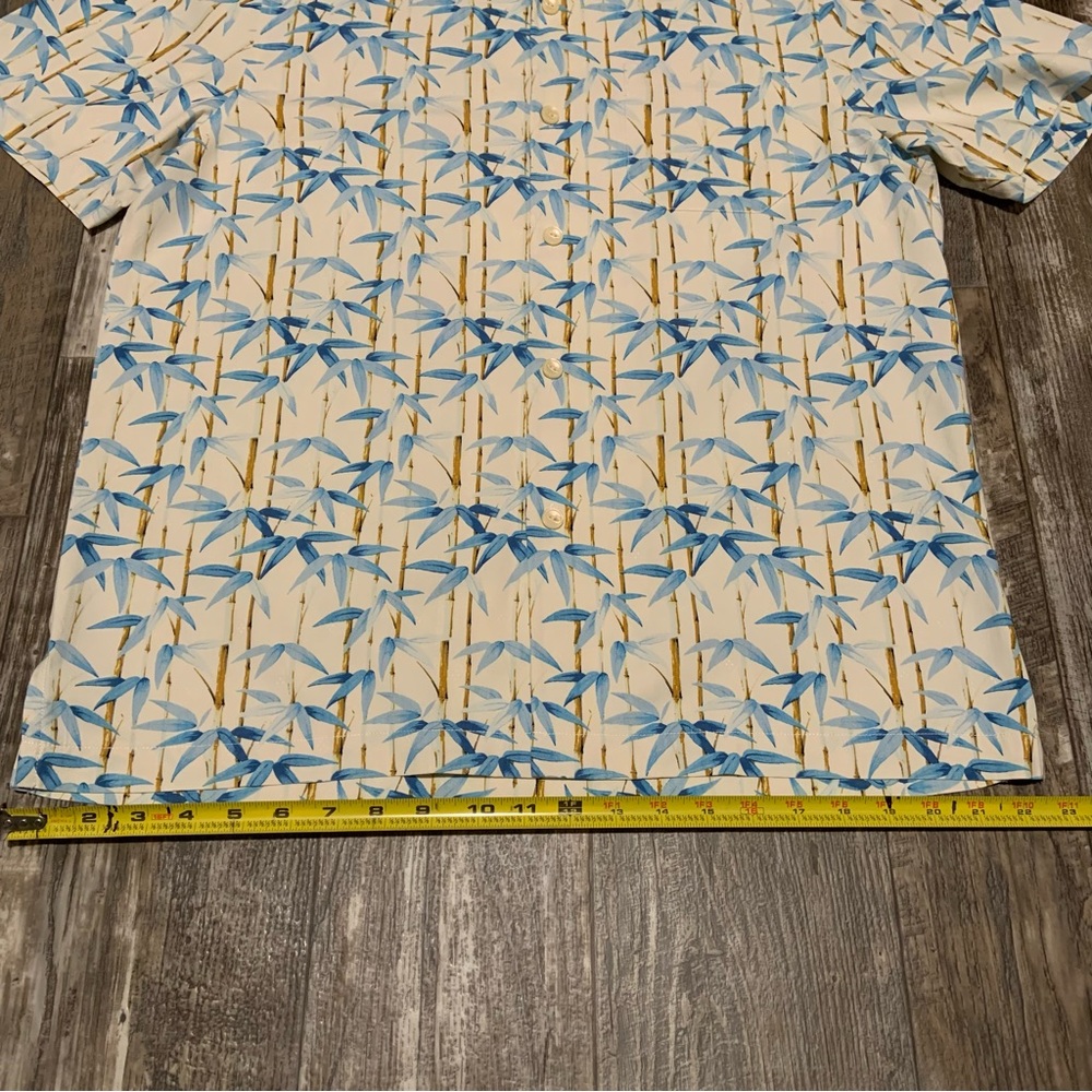 Tommy Bahama Tropical camp shirt - Shadows In Paradise -short sleeve-MED silk - Picture 7 of 8